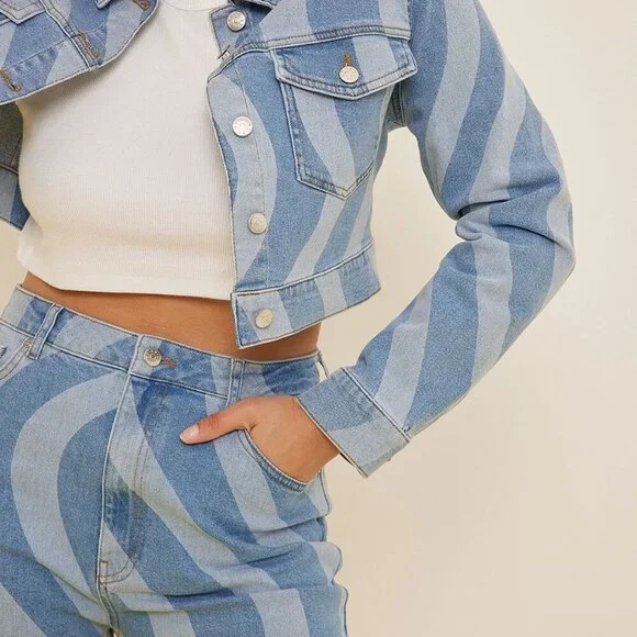 NA-KD Organic Swirl Detail Denim Jacket - Picture 3 of 4